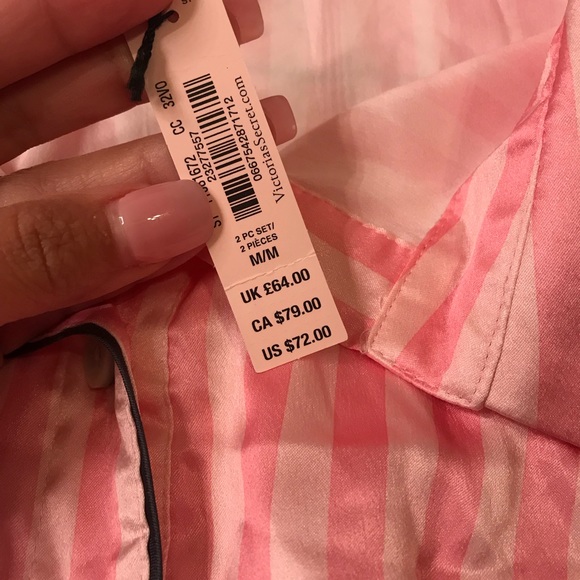 Victoria Secret Satin Pajamas - Picture 5 of 7